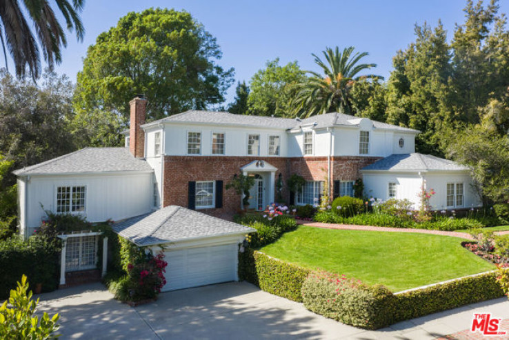 5 Bed Home for Sale in Los Angeles, California