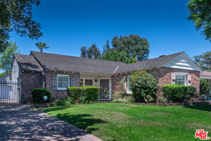 4 Bed Home for Sale in Toluca Lake, California