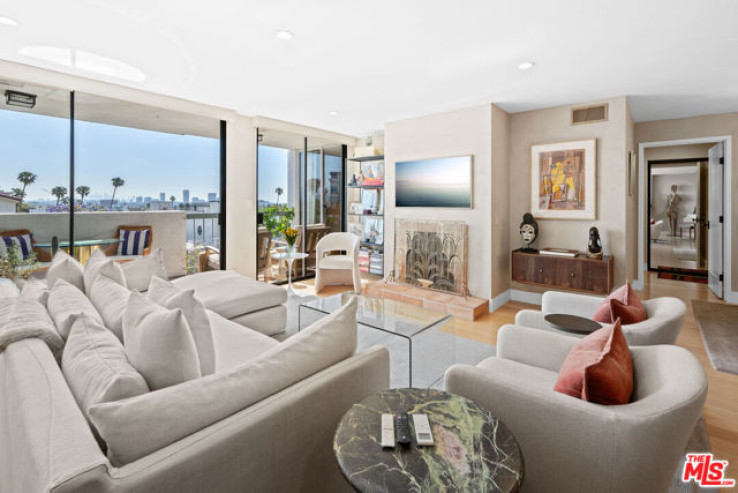 Residential Home in Beverly Hills