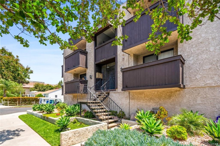 Residential Home in Valley Village