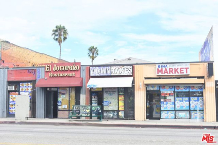 Residential Income in Hollywood