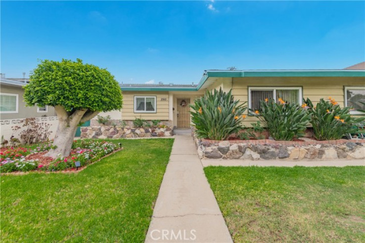Residential Home in Montebello