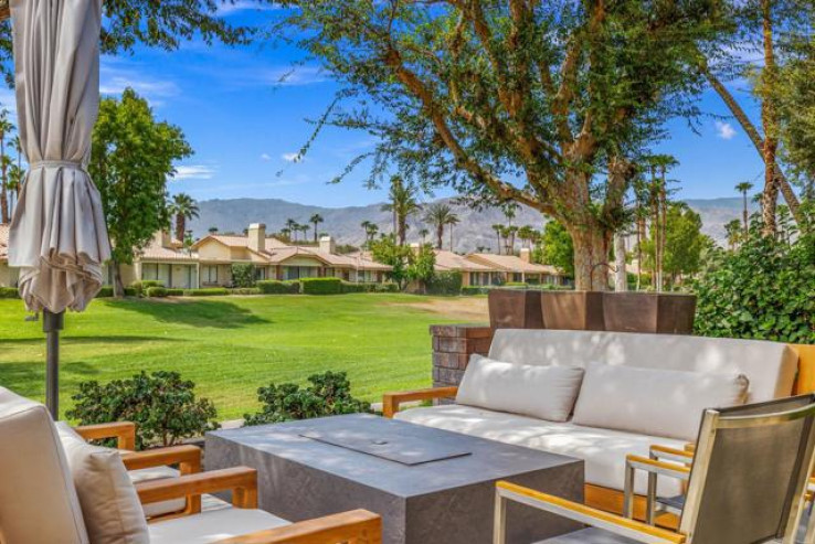 Residential Home in North Palm Desert
