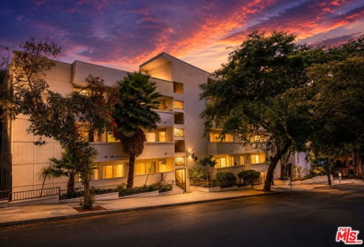 1 Bed Home for Sale in West Hollywood, California
