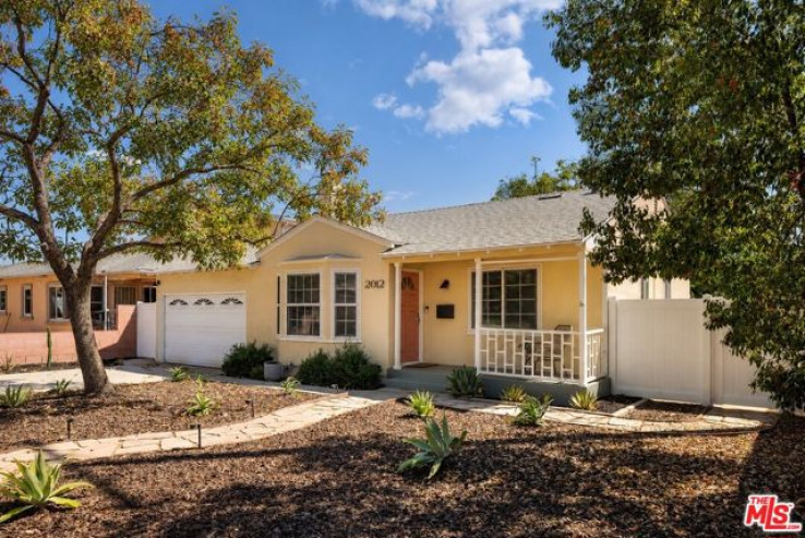 2 Bed Home for Sale in Burbank, California