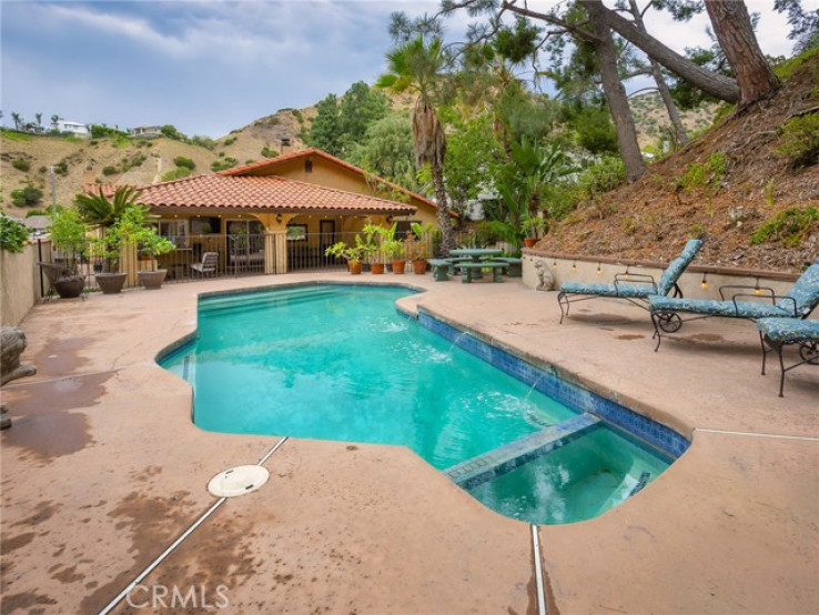 4 Bed Home for Sale in Burbank, California