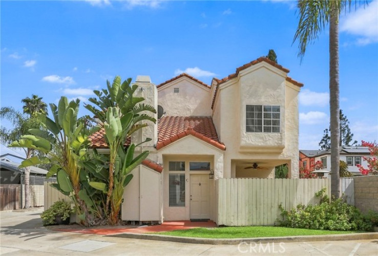 3 Bed Home for Sale in Costa Mesa, California
