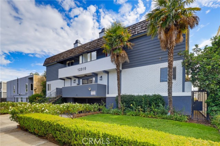 2 Bed Home for Sale in Los Angeles, California