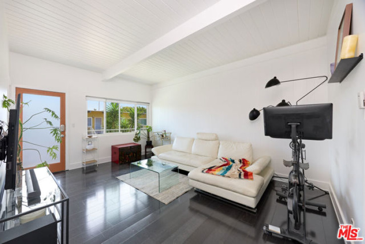 1 Bed Home for Sale in Santa Monica, California