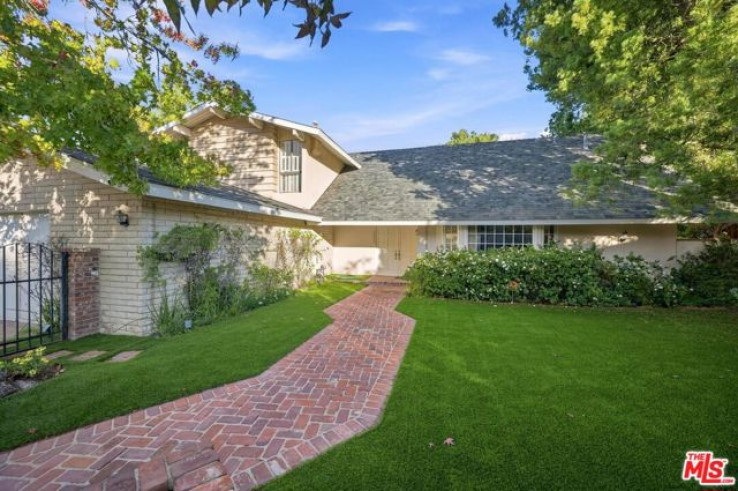 Residential Home in Brentwood