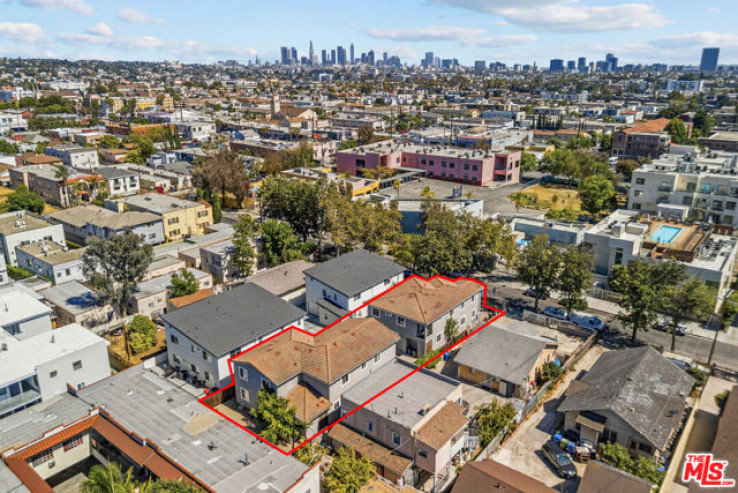 Residential Income in Hollywood
