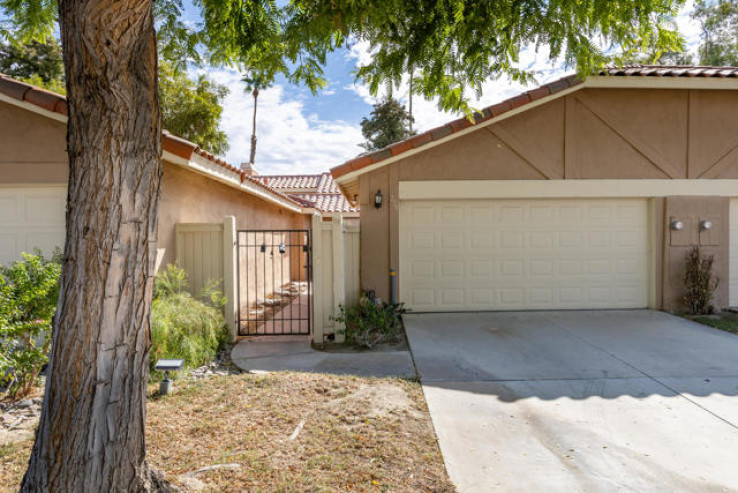 2 Bed Home for Sale in Palm Desert, California