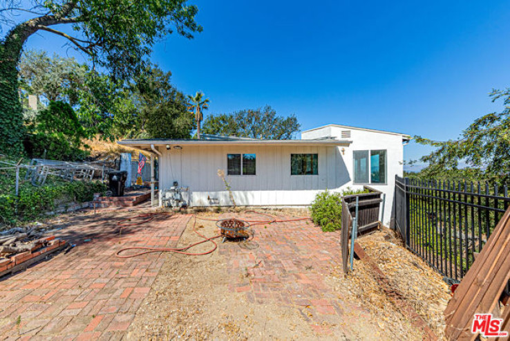 2 Bed Home for Sale in Los Angeles, California