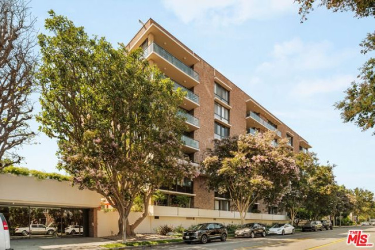 3 Bed Home for Sale in Beverly Hills, California