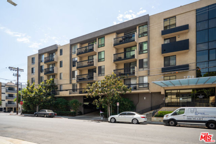 1 Bed Home for Sale in Los Angeles, California