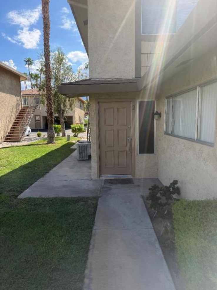 Residential Home in South Palm Desert