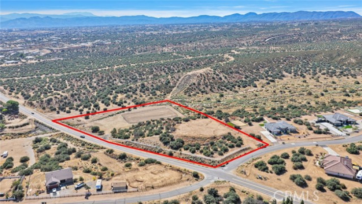 Land for Sale in Phelan, California