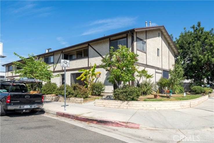 Residential Income in North Hollywood