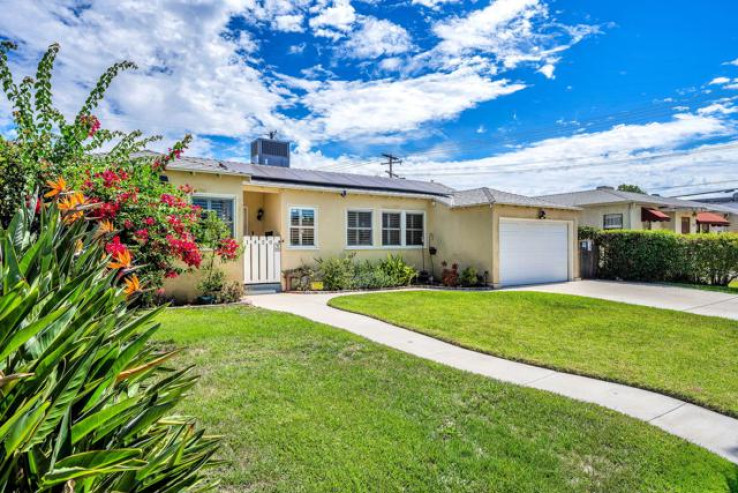 Residential Home in Burbank
