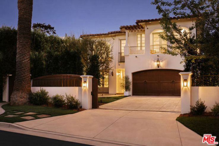 5 Bed Home for Sale in Los Angeles, California