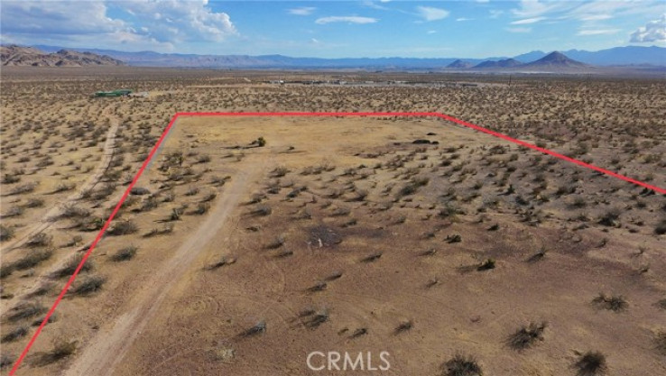 Land in Apple Valley