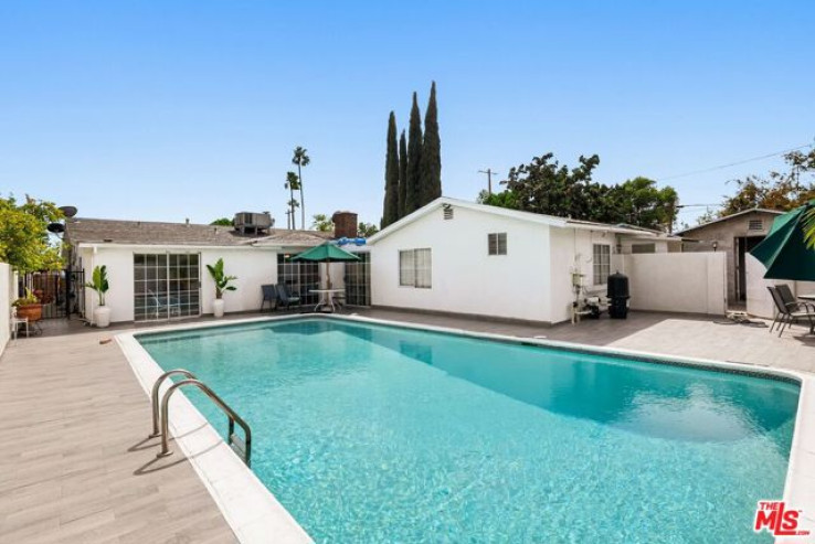 5 Bed Home for Sale in Los Angeles, California