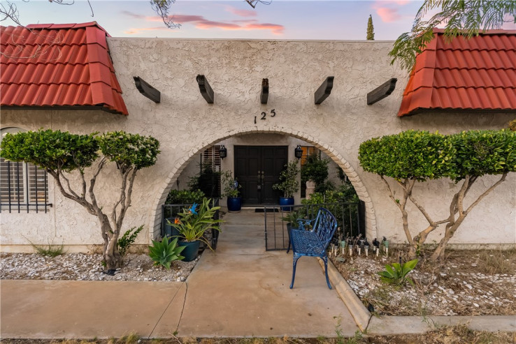 3 Bed Home for Sale in Palmdale, California