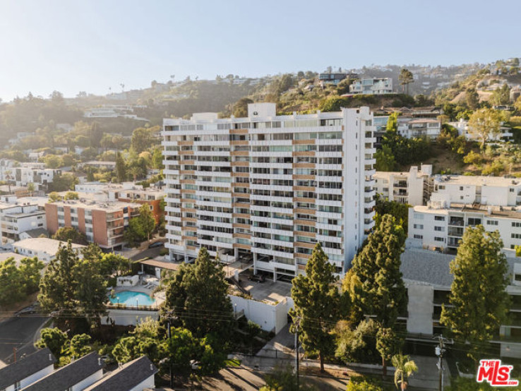 5 Bed Home for Sale in West Hollywood, California