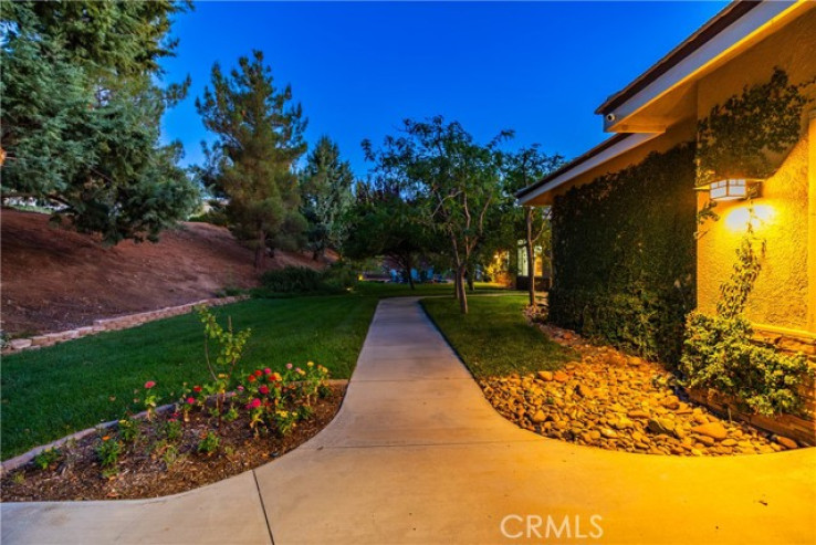 5 Bed Home for Sale in Acton, California