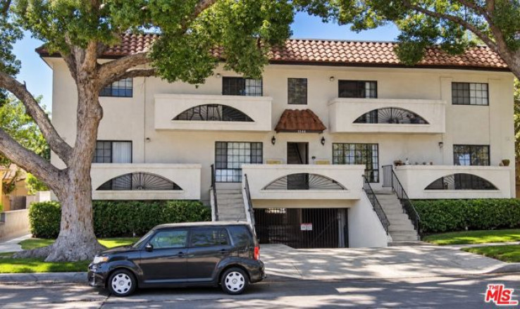  Income Home for Sale in Burbank, California