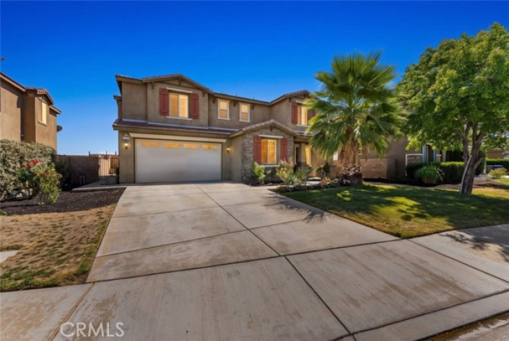 7 Bed Home for Sale in Palmdale, California
