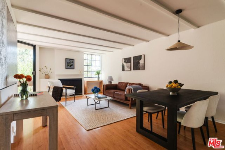 1 Bed Home for Sale in Los Angeles, California