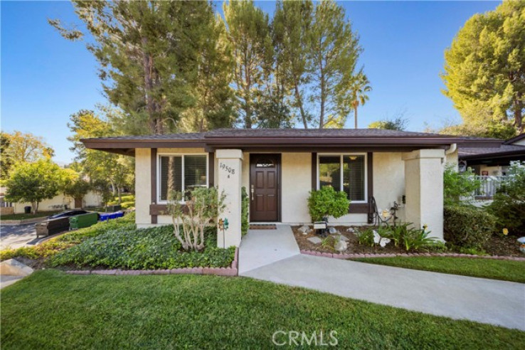2 Bed Home for Sale in Newhall, California