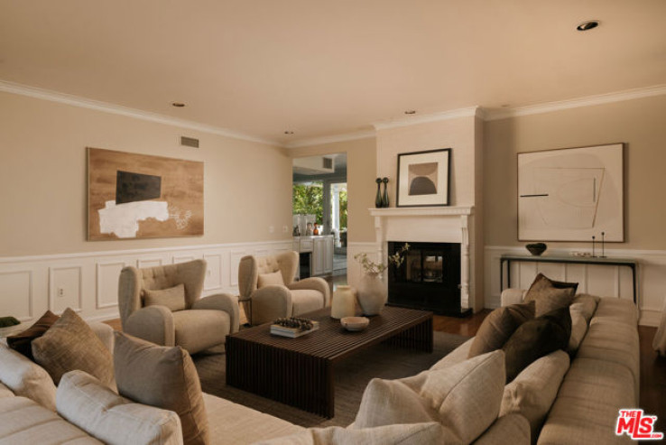 6 Bed Home for Sale in Santa Monica, California