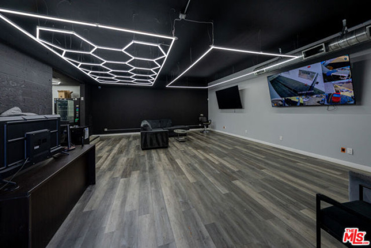  Commercial for Sale in Panorama City, California