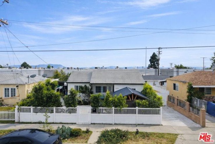 3 Bed Home for Sale in Los Angeles, California