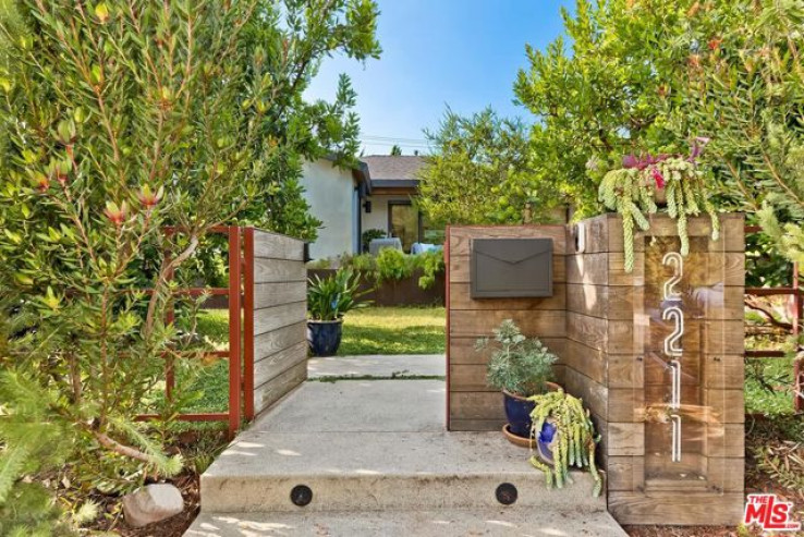 3 Bed Home for Sale in Santa Monica, California
