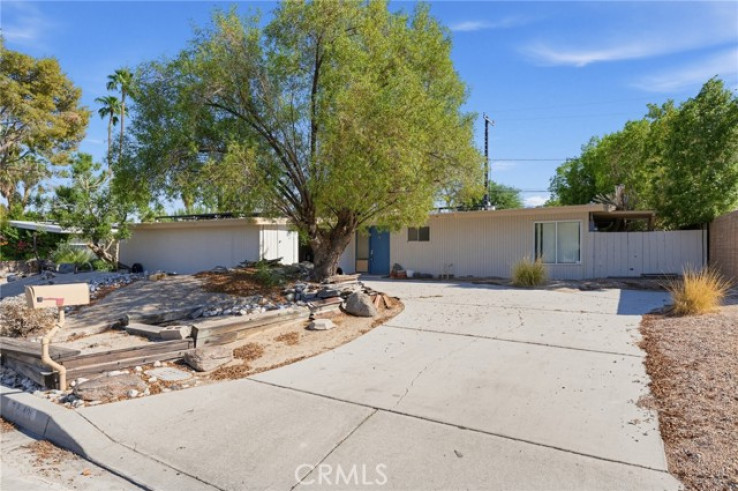2 Bed Home for Sale in Palm Desert, California