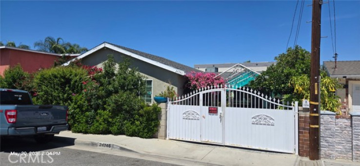 3 Bed Home for Sale in Newhall, California
