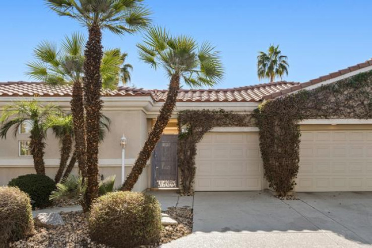 Residential Home in North Palm Desert