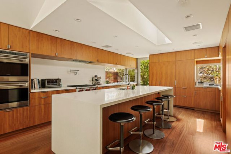 4 Bed Home for Sale in Los Angeles, California