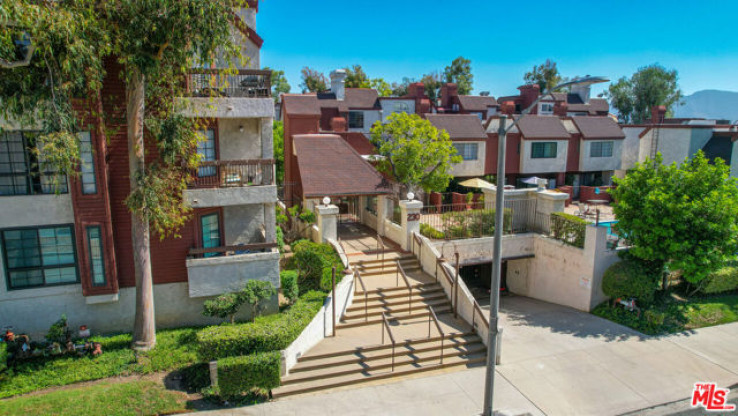2 Bed Home for Sale in Burbank, California