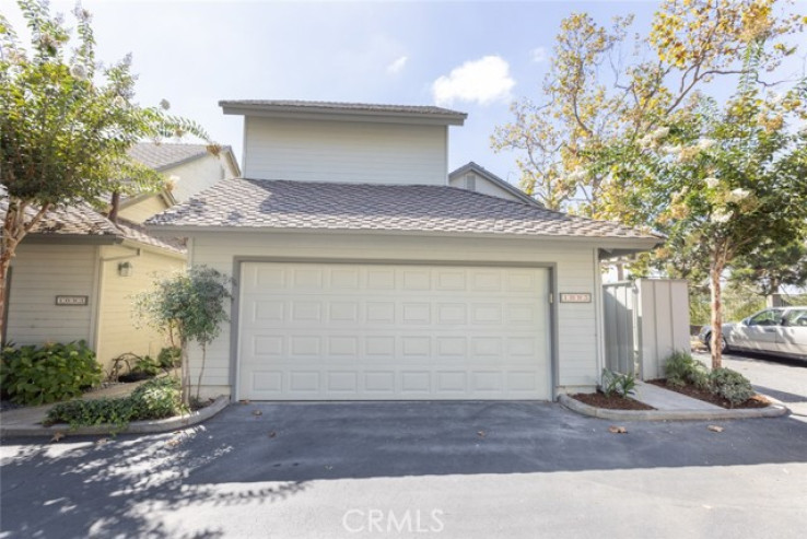 2 Bed Home for Sale in Costa Mesa, California