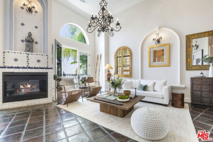 4 Bed Home for Sale in Los Angeles, California