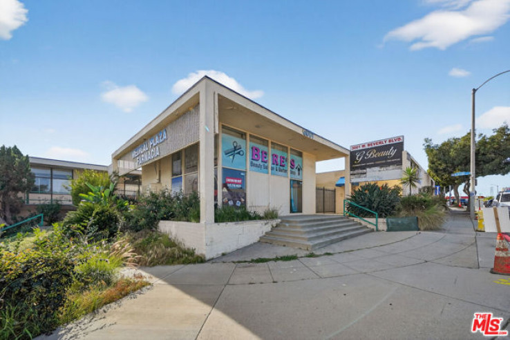 Commercial Sale in Montebello