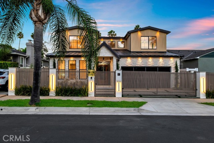 5 Bed Home for Sale in West Hollywood, California