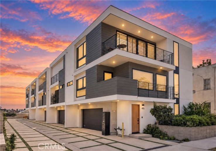 3 Bed Home for Sale in Los Angeles, California