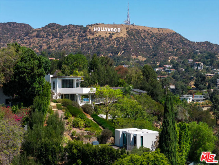 3 Bed Home for Sale in Los Angeles, California