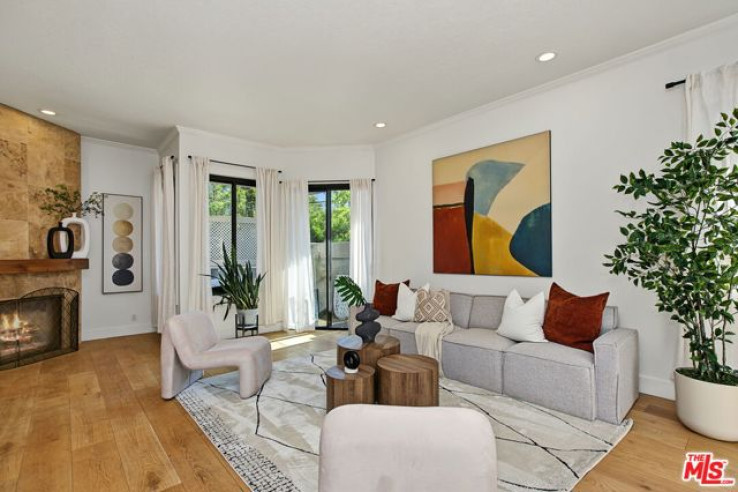 Residential Home in West Hollywood Vicinity