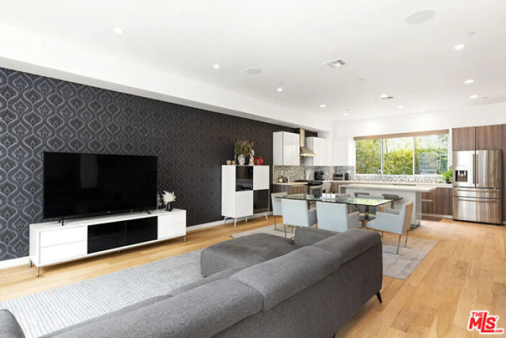 3 Bed Home for Sale in Los Angeles, California